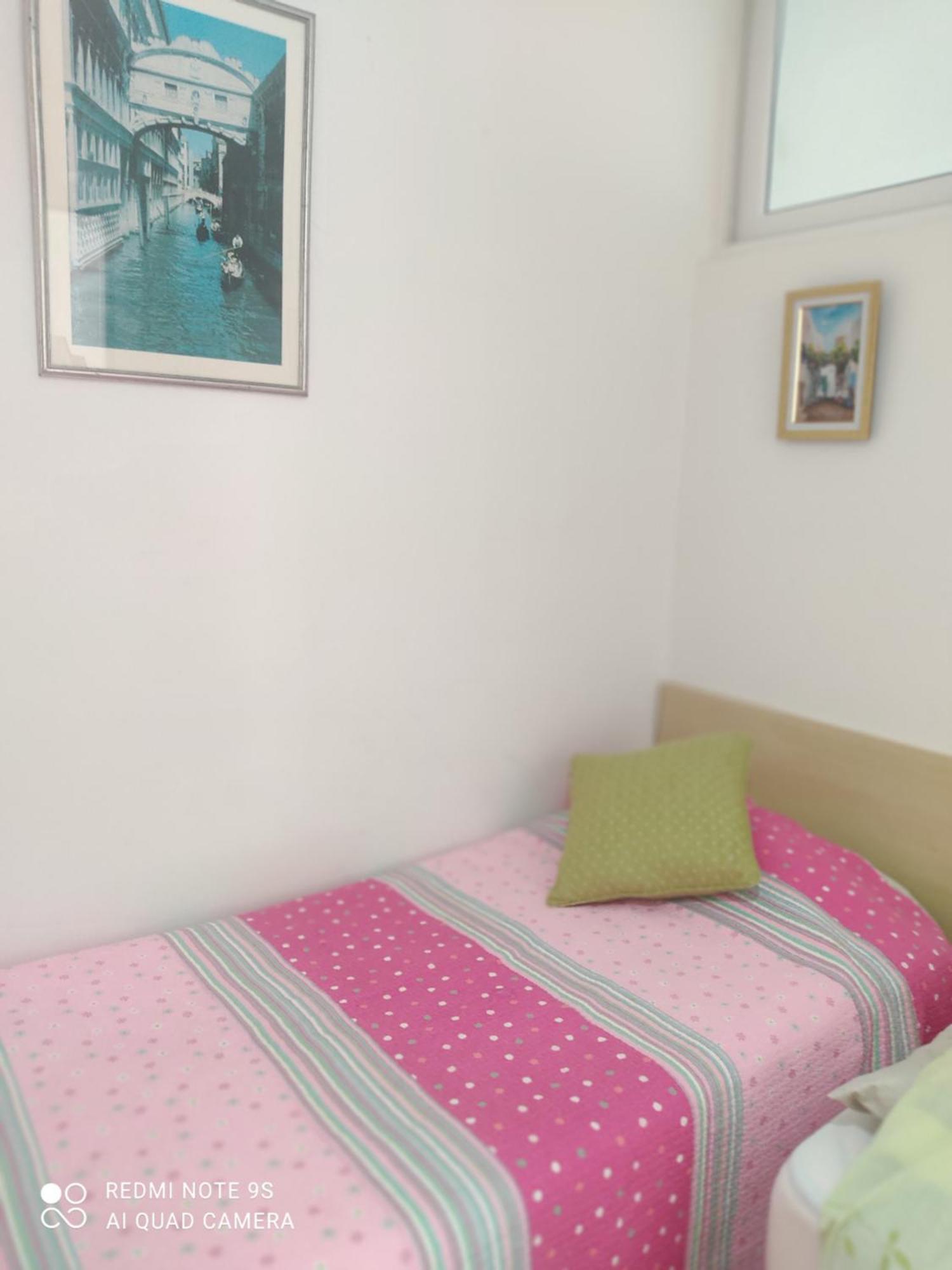 Etage De Villa Avec Jardin, Pres De L'Aireport Et Parking Prive Ariana Dış mekan fotoğraf