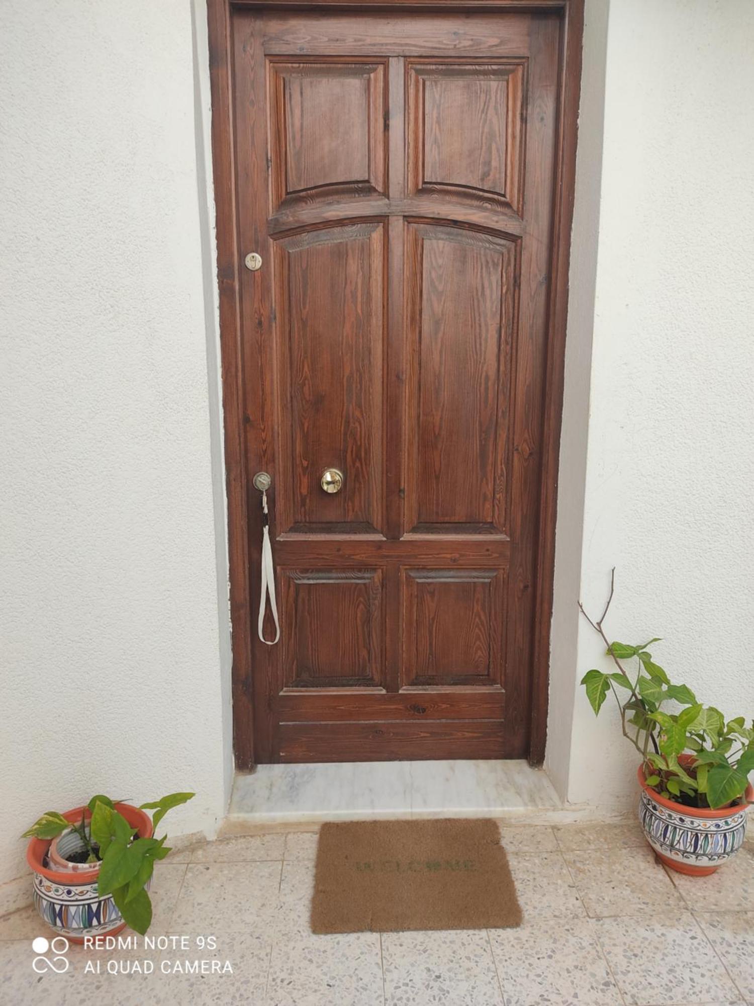 Etage De Villa Avec Jardin, Pres De L'Aireport Et Parking Prive Ariana Dış mekan fotoğraf