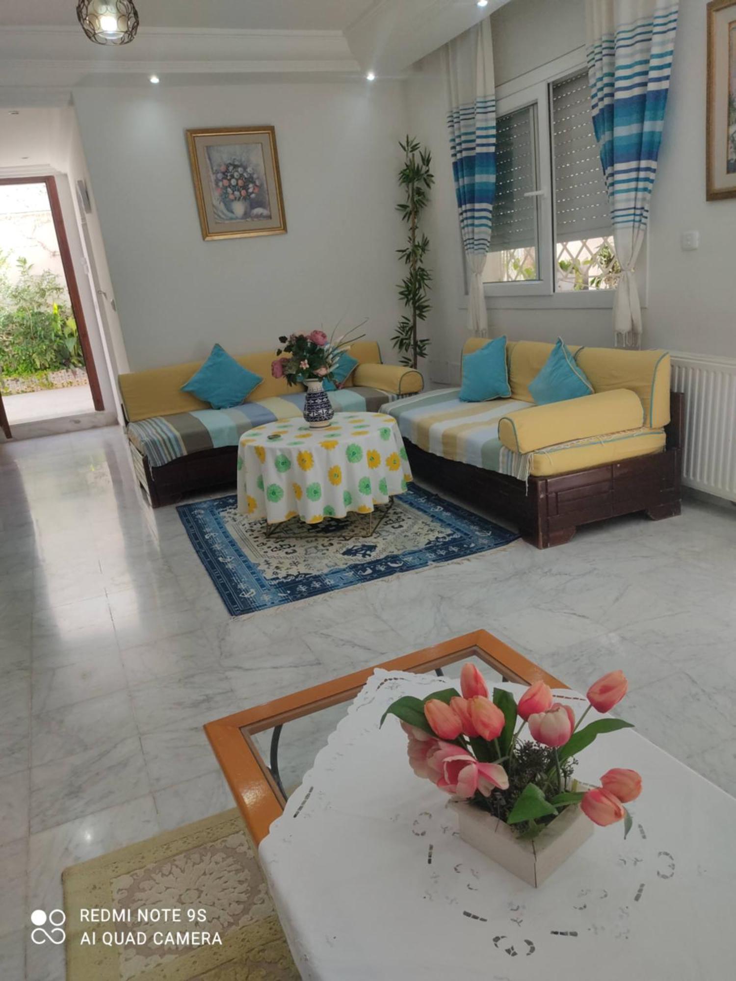 Etage De Villa Avec Jardin, Pres De L'Aireport Et Parking Prive Ariana Dış mekan fotoğraf