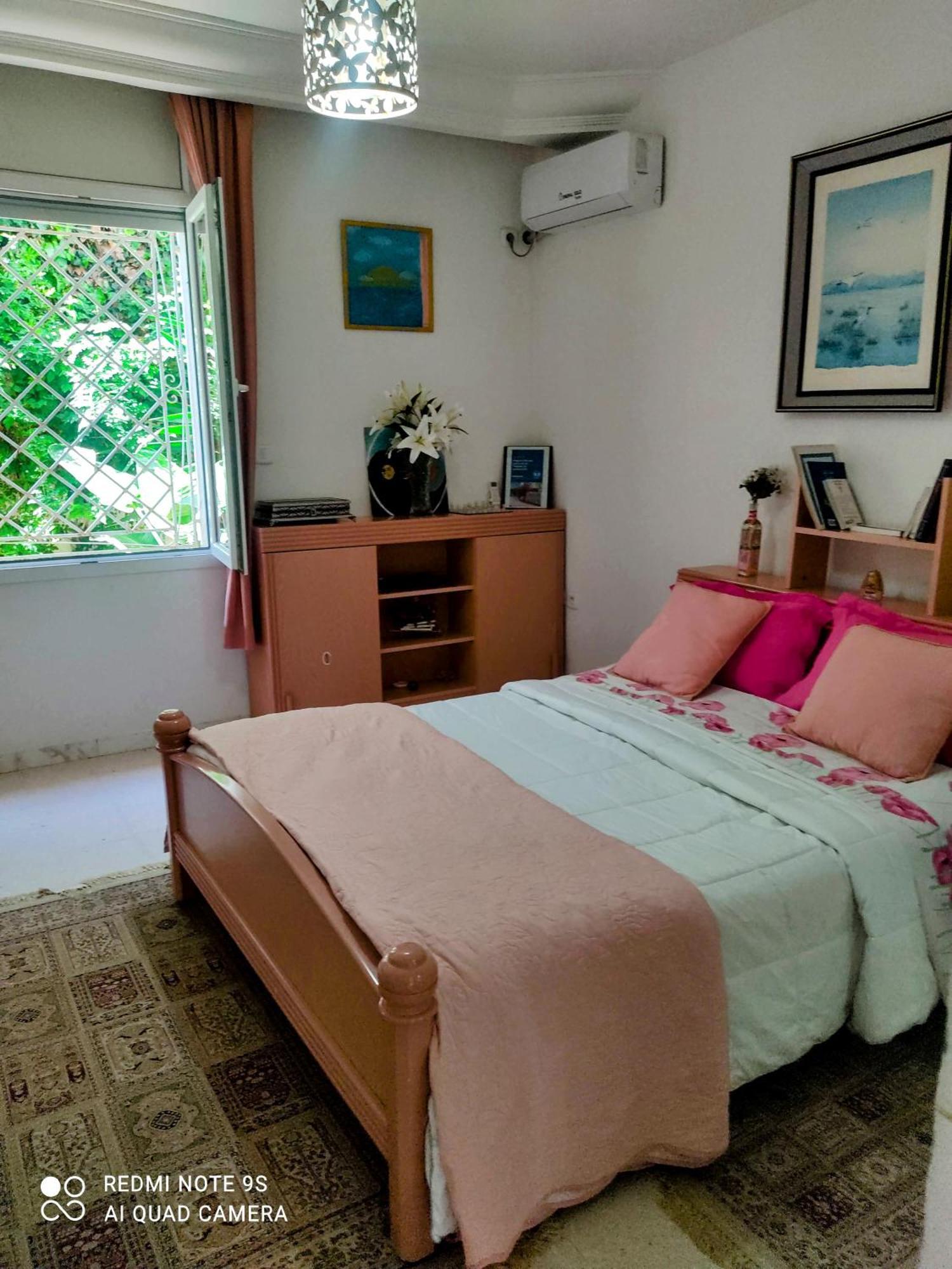 Etage De Villa Avec Jardin, Pres De L'Aireport Et Parking Prive Ariana Dış mekan fotoğraf